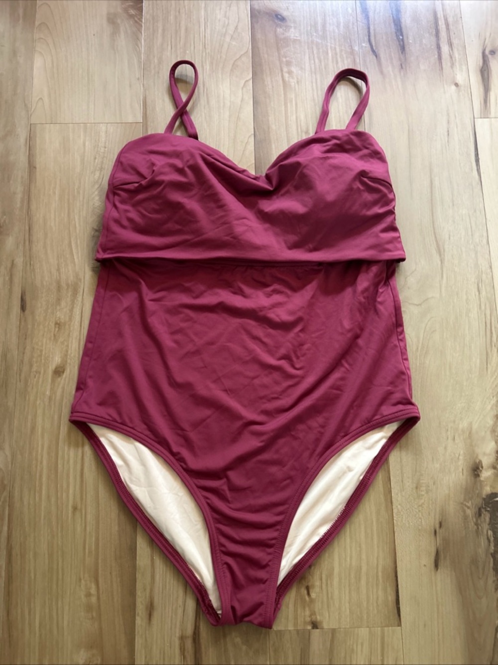 Lands' End Swimsuit with Burgandy Rust color Sz 8